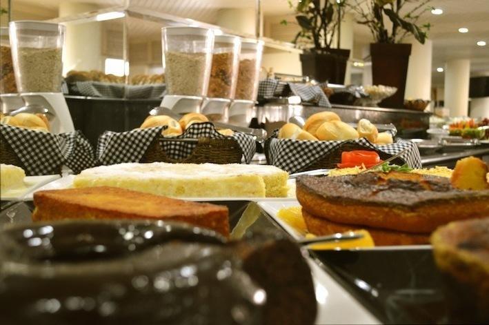 Hotel Monte Rey モンテス・クラロス エクステリア 写真
