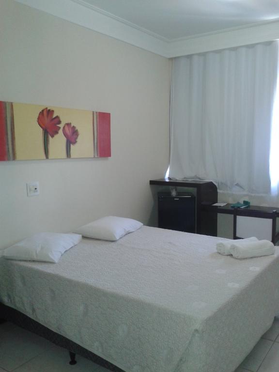 Hotel Monte Rey モンテス・クラロス エクステリア 写真